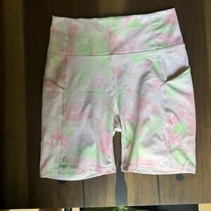 Fabletics Oasis Pureluxe High-Waisted 6" Short